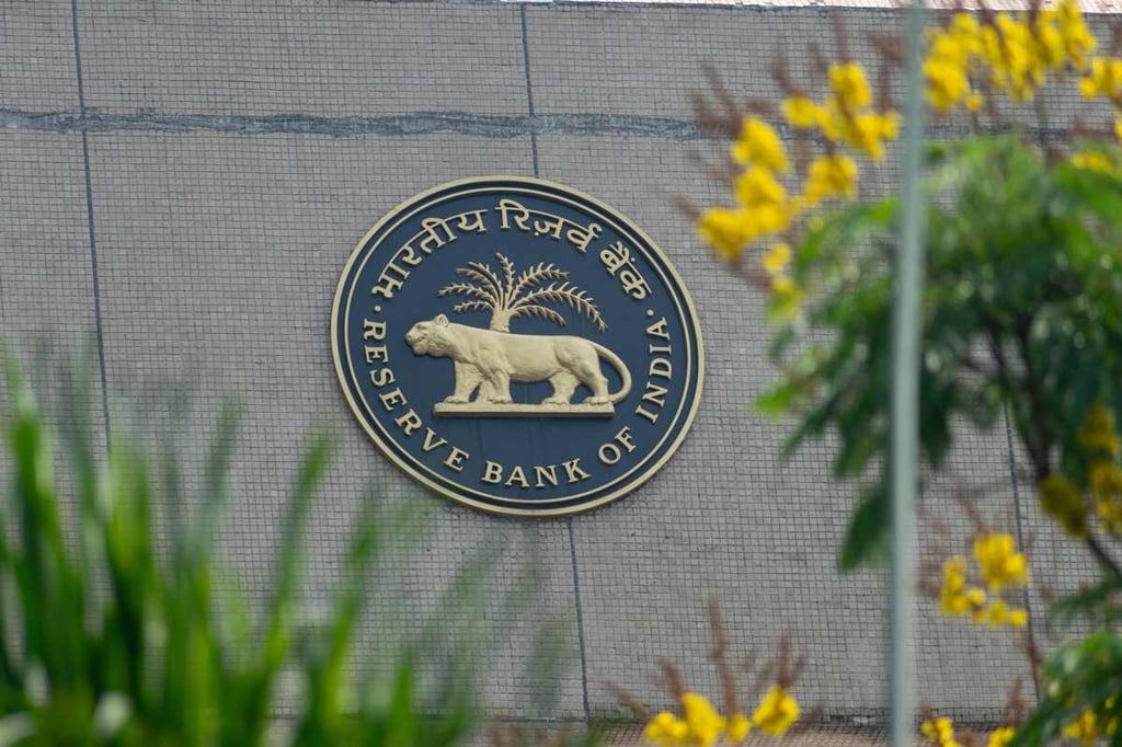 India to buy back $4.81 billion worth of government bonds: RBI