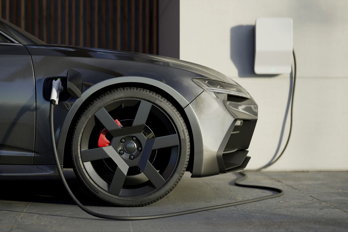 Number of people planning to buy EVs in U.S. declines to 24 percent: Study