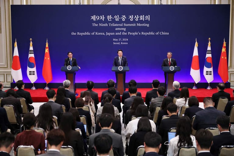 Korea, Japan, China hold trilateral summit, issue joint statement for collaboration in 6 key sectors