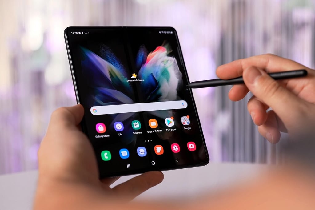 Samsung launches new AI-powered foldable phones, smartwatches and rings
