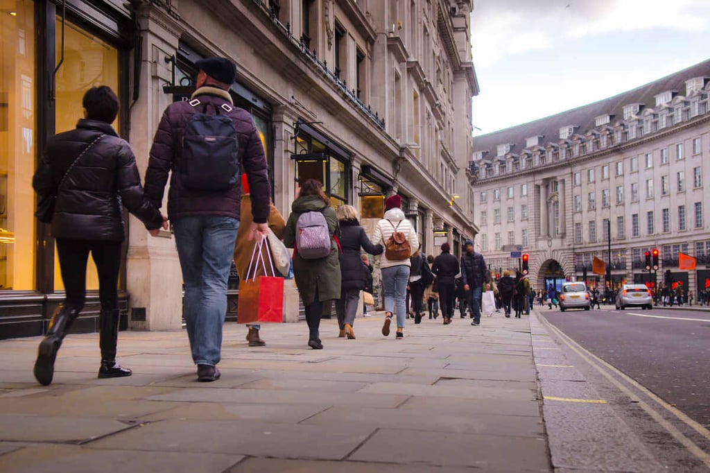 U.K. retail sales fall again in July despite hopes for improving market conditions: Report