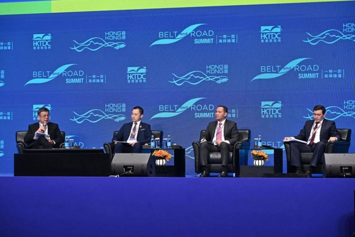Belt and Road Summit sees 19 agreements inked in key sectors on first day