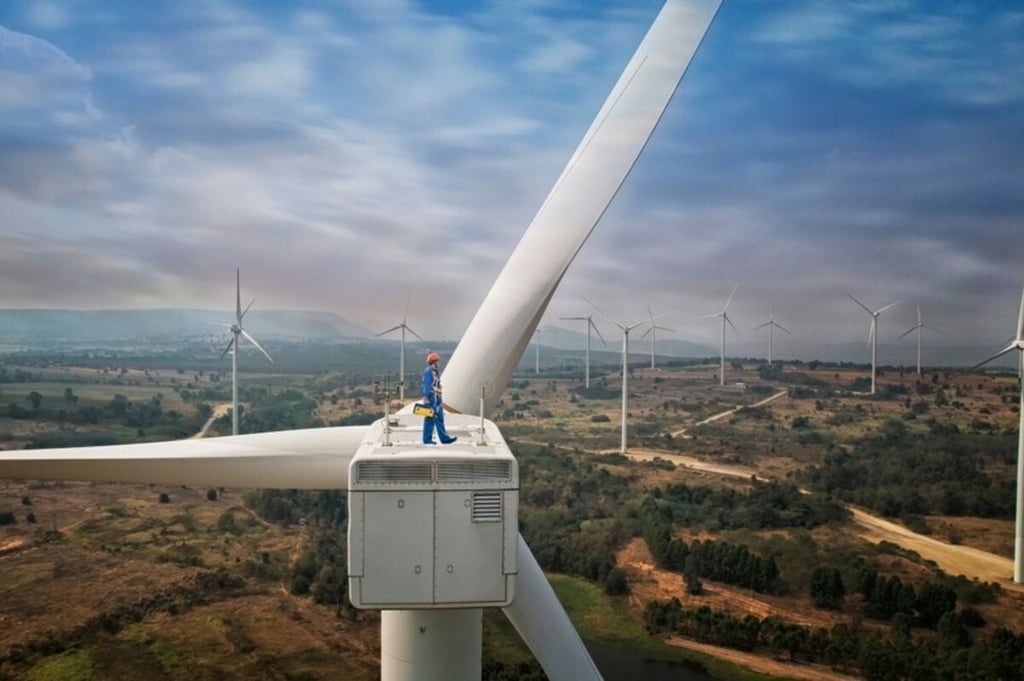 China reveals world’s largest floating offshore wind turbine, generating 62 million kWh annually for 37,000 homes