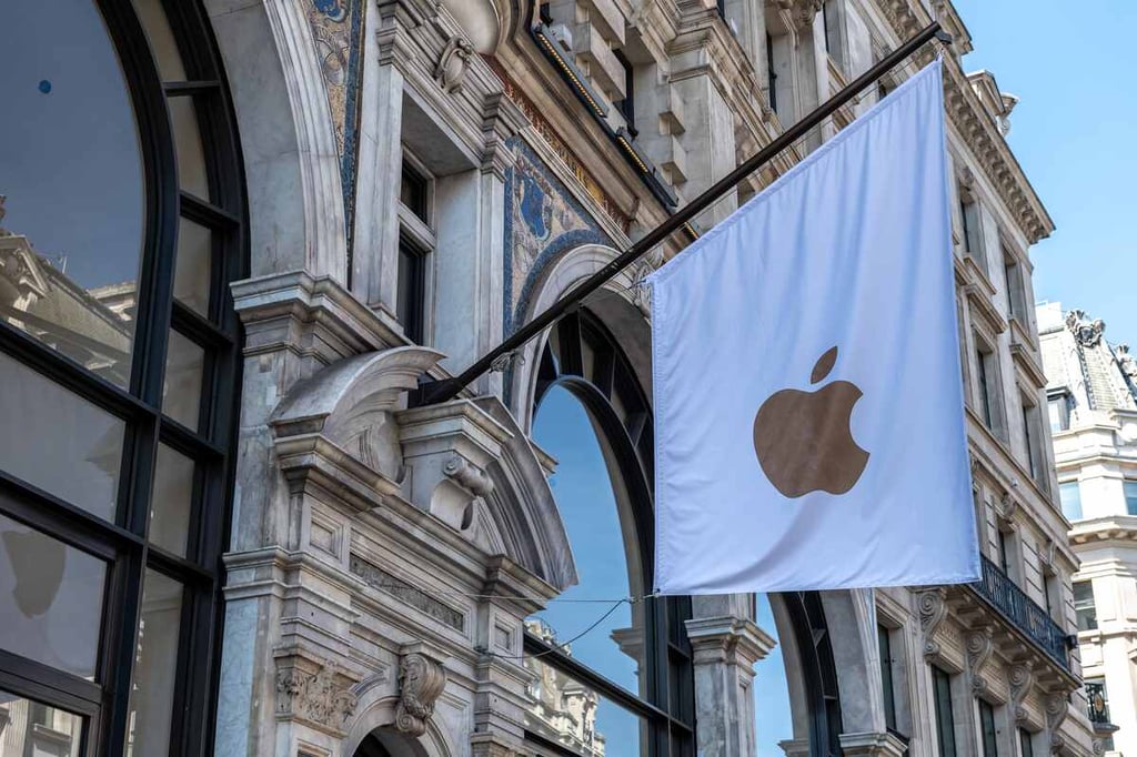 Apple inks $30 billion deal with Broadcom to produce over 15 billion U.S.-made chips