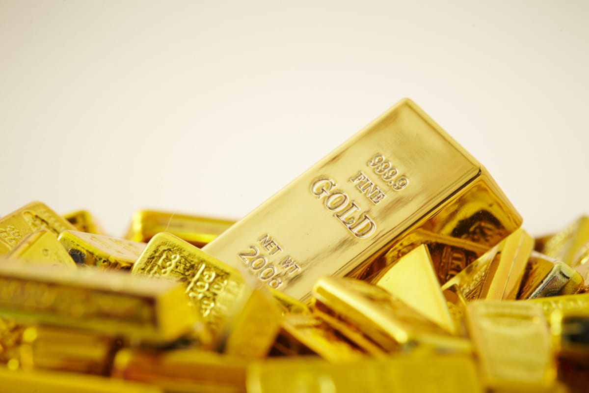 Gold prices recover as markets await key U.S. economic data